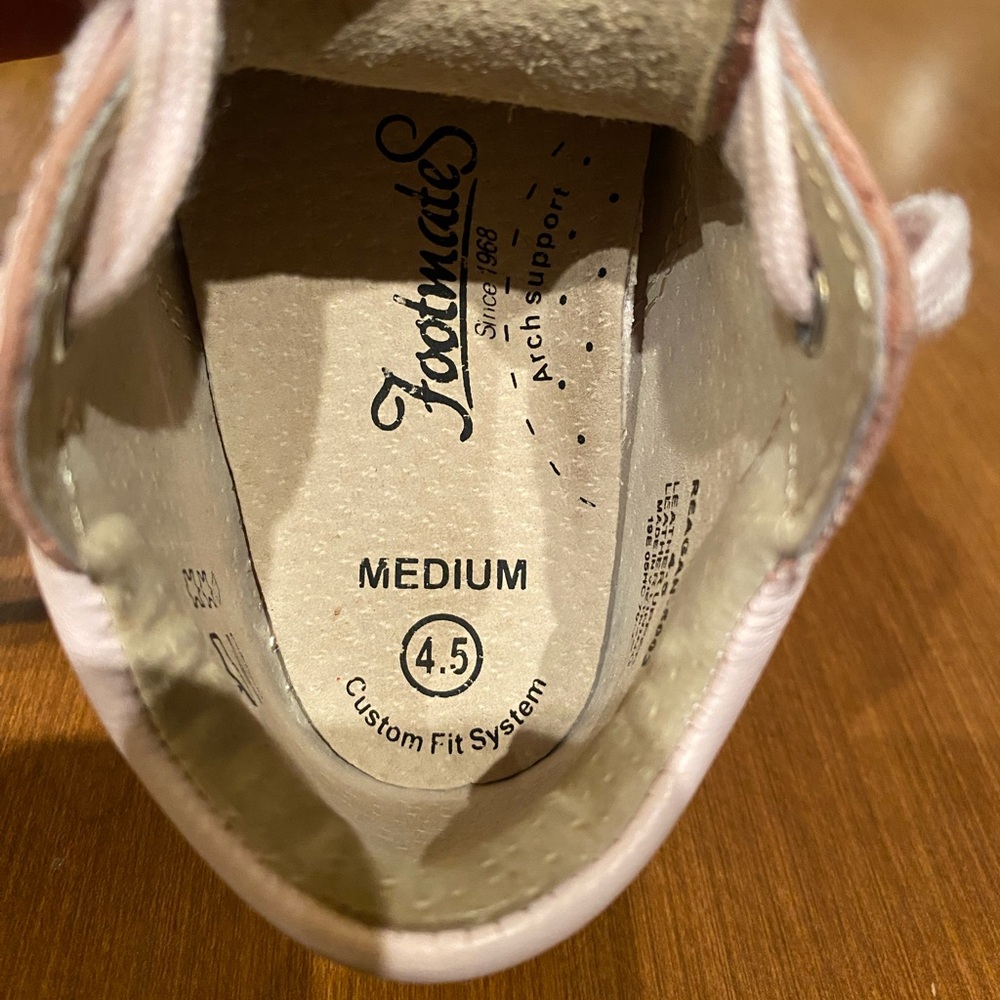 FOOTMATES Reagan Lace-Up Oxford Dress Sneaker - Picture 6 of 10